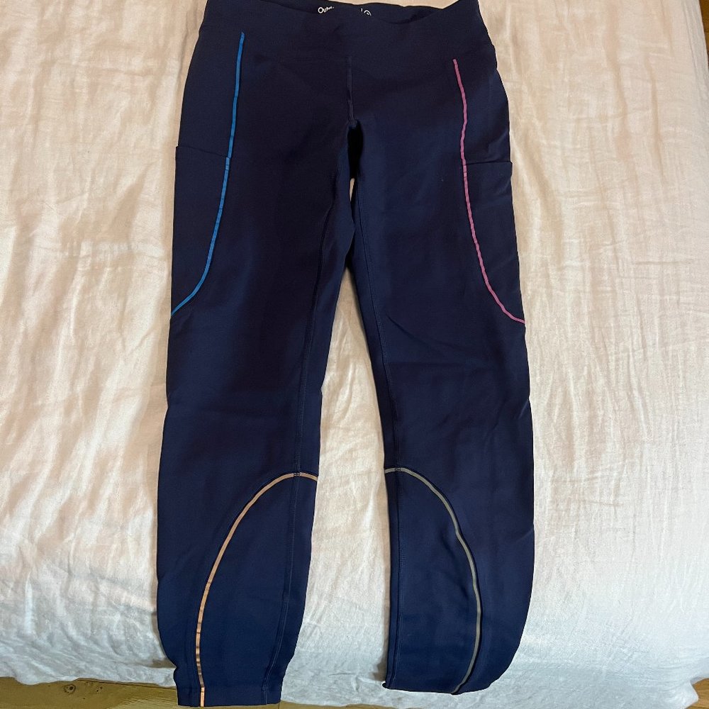 Outdoor Voices 7/8 FrostKnit Leggings - Size Medium